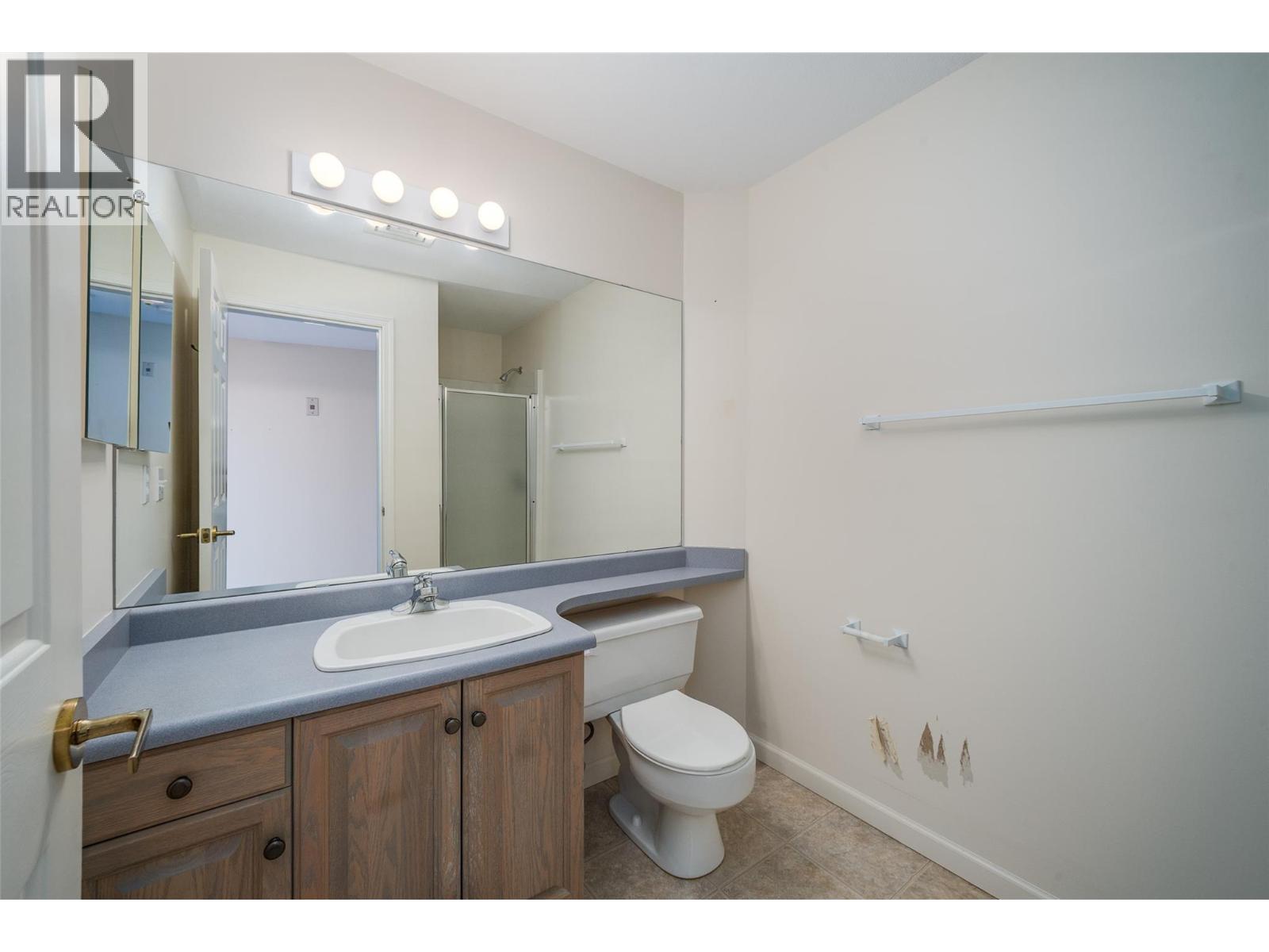 980 Glenwood Avenue Unit# 301 Kelowna Photo 24