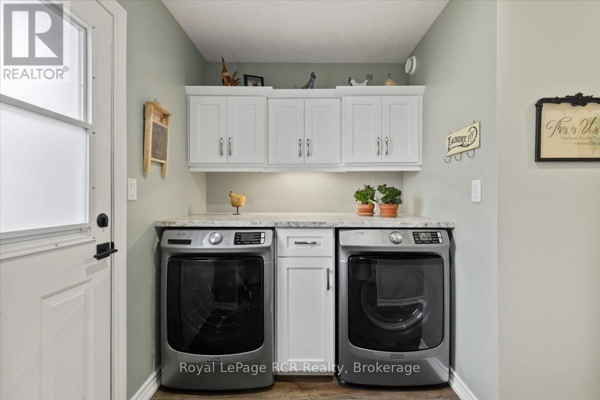 219 16th Avenue Crescent, Hanover, Ontario  N4N 3V3 - Photo 16 - X12559394