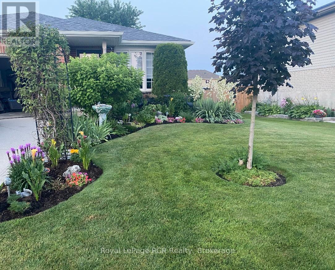 219 16th Avenue Crescent, Hanover, Ontario  N4N 3V3 - Photo 42 - X12559394