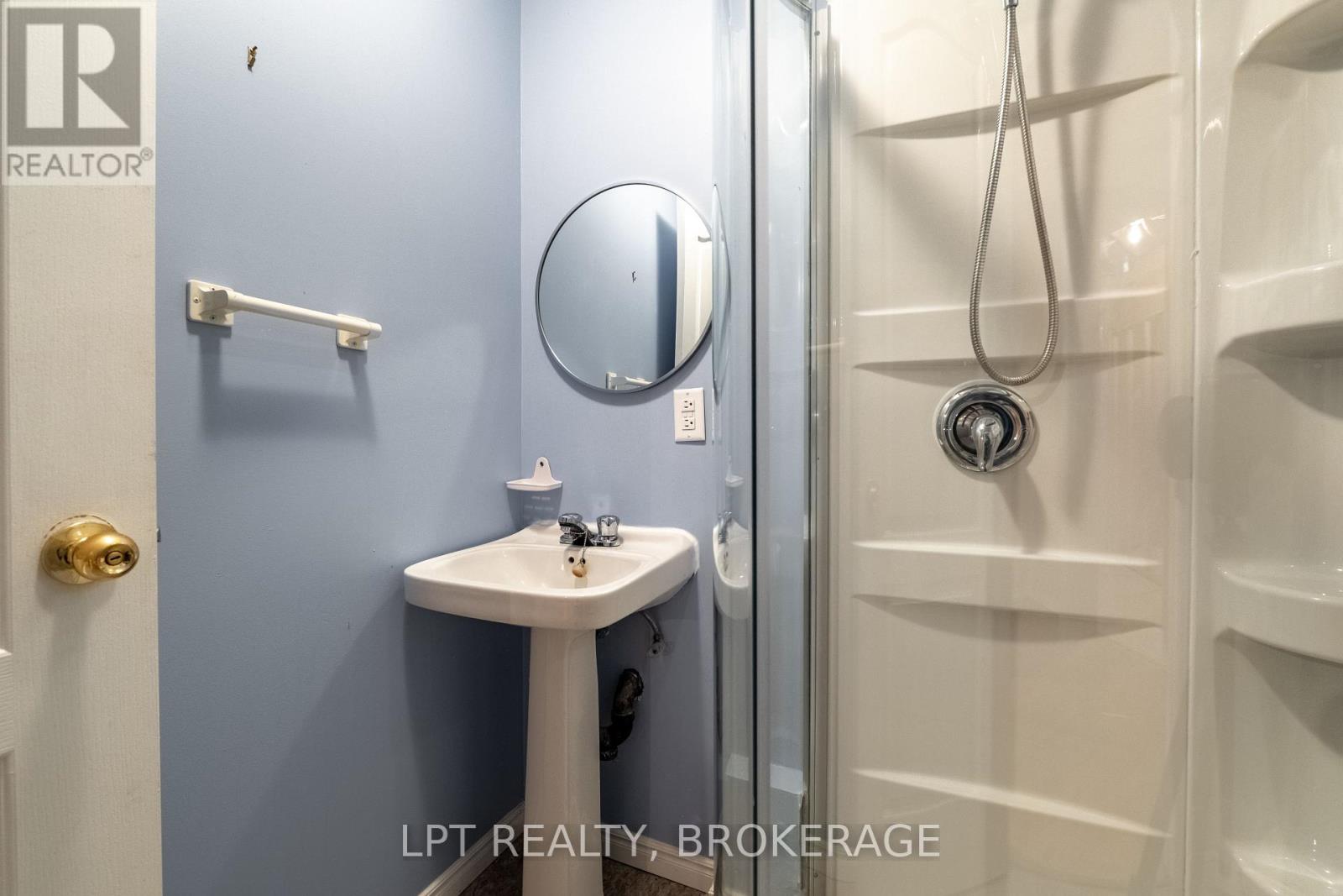 1049 Waterbury Crescent, Kingston, Ontario  K7M 8V4 - Photo 26 - X12559492