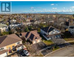 1049 Waterbury Crescent, Kingston (City Southwest), Ca