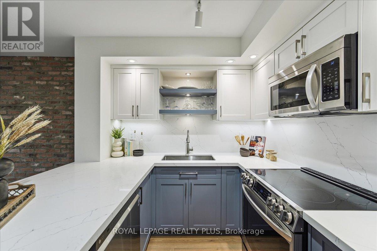 202 - 15 Stafford Street, Toronto, Ontario M5V 3X6 - Photo 18 - C12558678