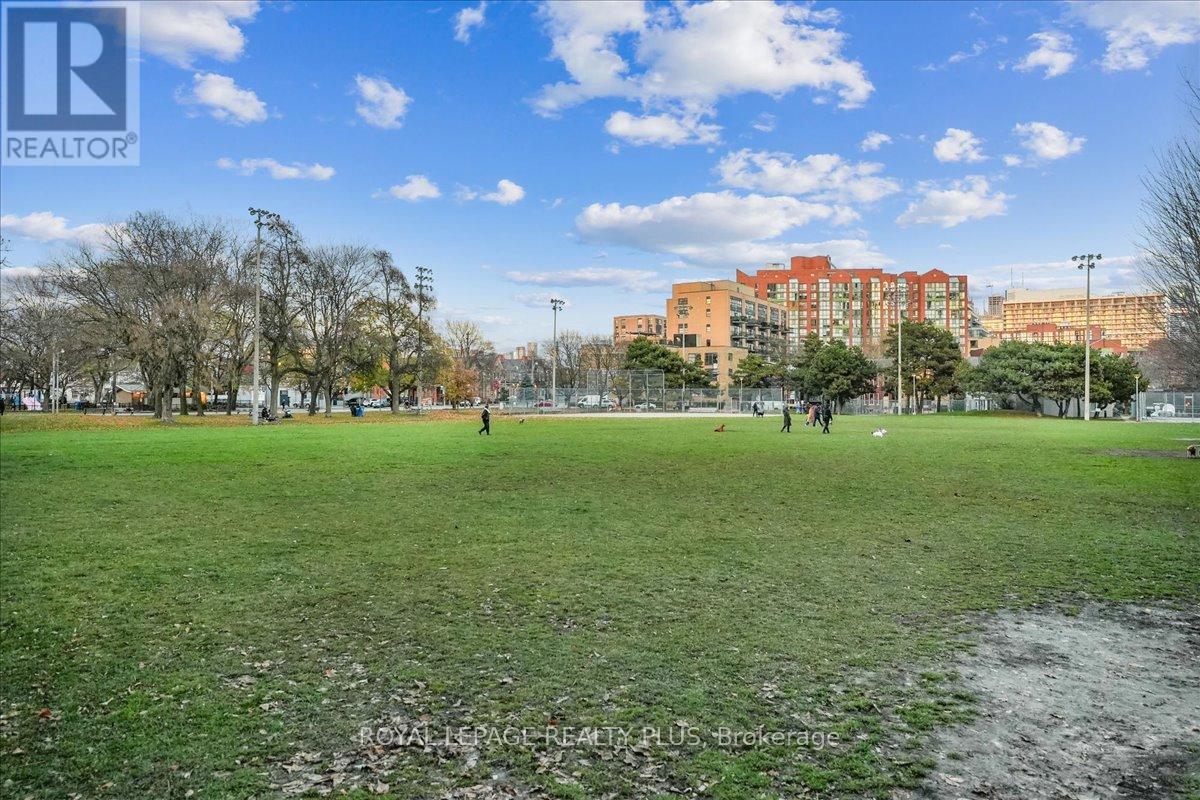 202 - 15 Stafford Street, Toronto, Ontario M5V 3X6 - Photo 43 - C12558678