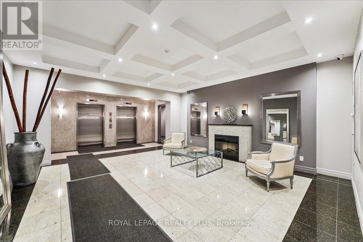 202 - 15 Stafford Street, Toronto, Ontario M5V 3X6 - Photo 3 - C12558678