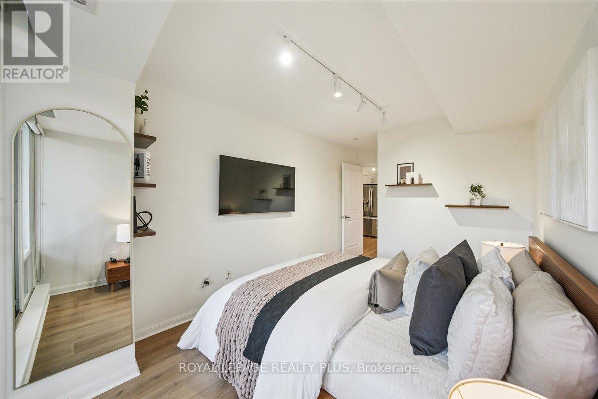 202 - 15 Stafford Street, Toronto, Ontario M5V 3X6 - Photo 35 - C12558678