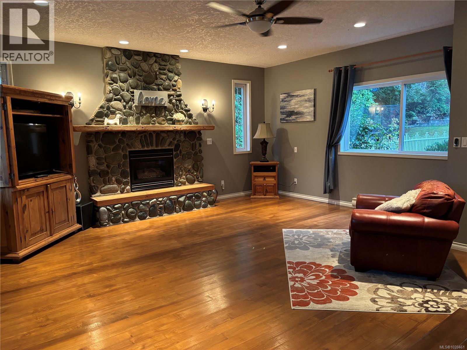 777 Salsbury Rd, Courtenay, British Columbia  V9N 9M2 - Photo 14 - 1020461