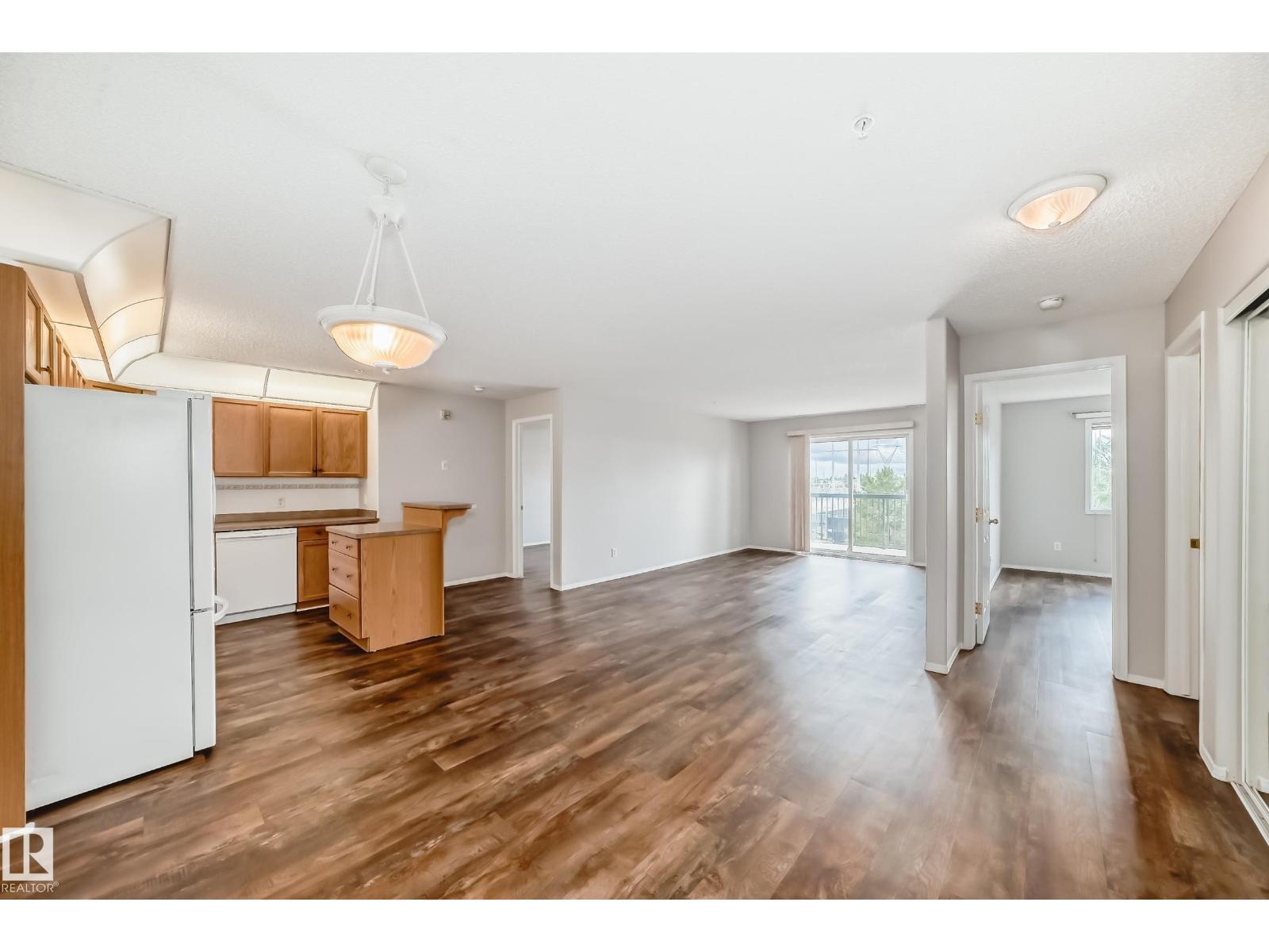 #323 16303 95 St Nw, Edmonton, Alberta T5Z 3V1 - Photo 2 - E4452076