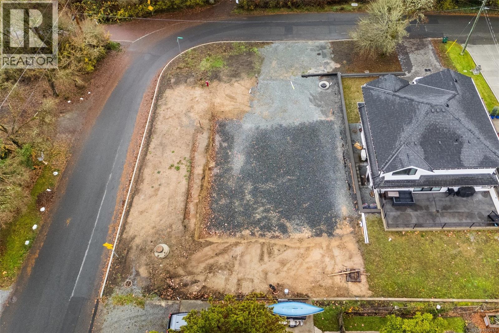 768 Lindsay St, Saanich, British Columbia  V8Z 3E1 - Photo 6 - 1020761