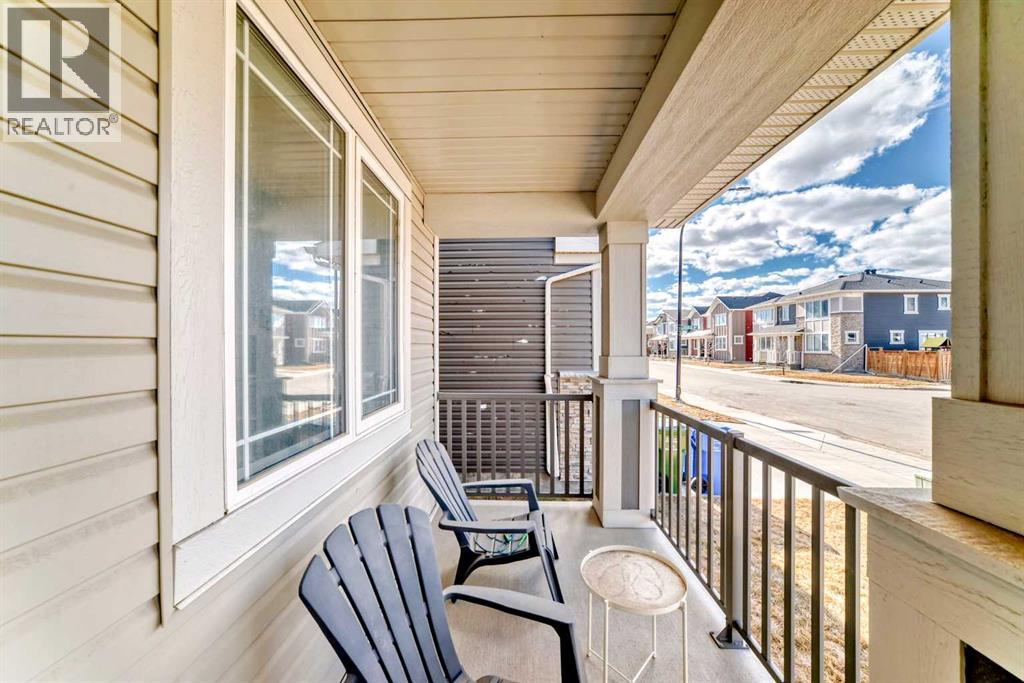 257 Carrington Way Nw, Calgary, Alberta  T3P 1N4 - Photo 3 - A2270558