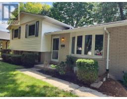 Upper Unit - 711 Algoma Avenue, London North (North H), Ca