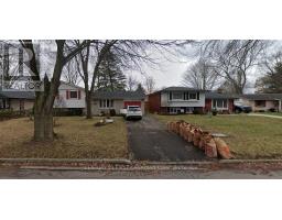 Lower Unit - 711 Algoma Avenue, London North (North H), Ca