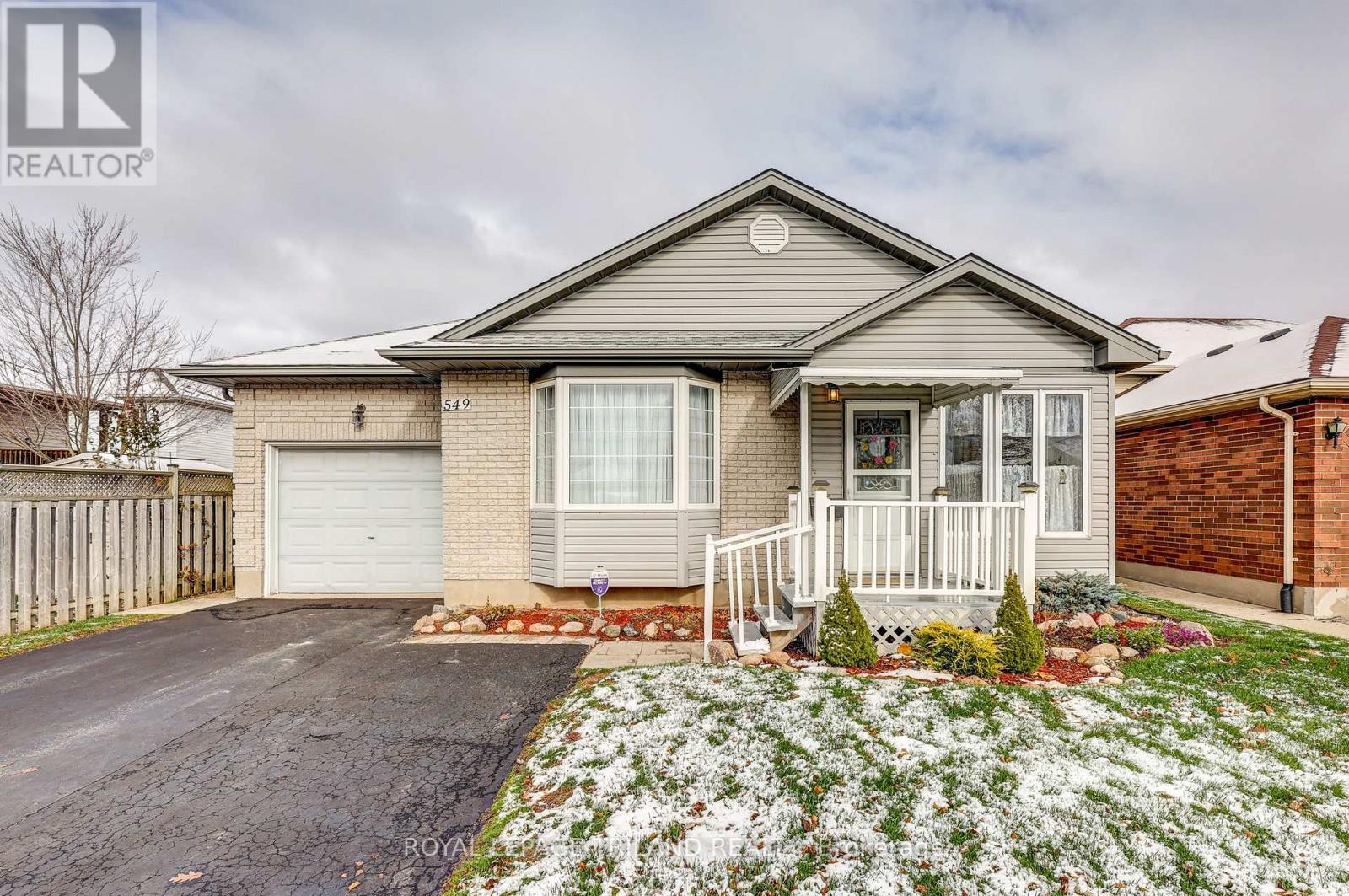 549 Wellington Street, St. Thomas, Ontario  N5R 6G2 - Photo 1 - X12559424