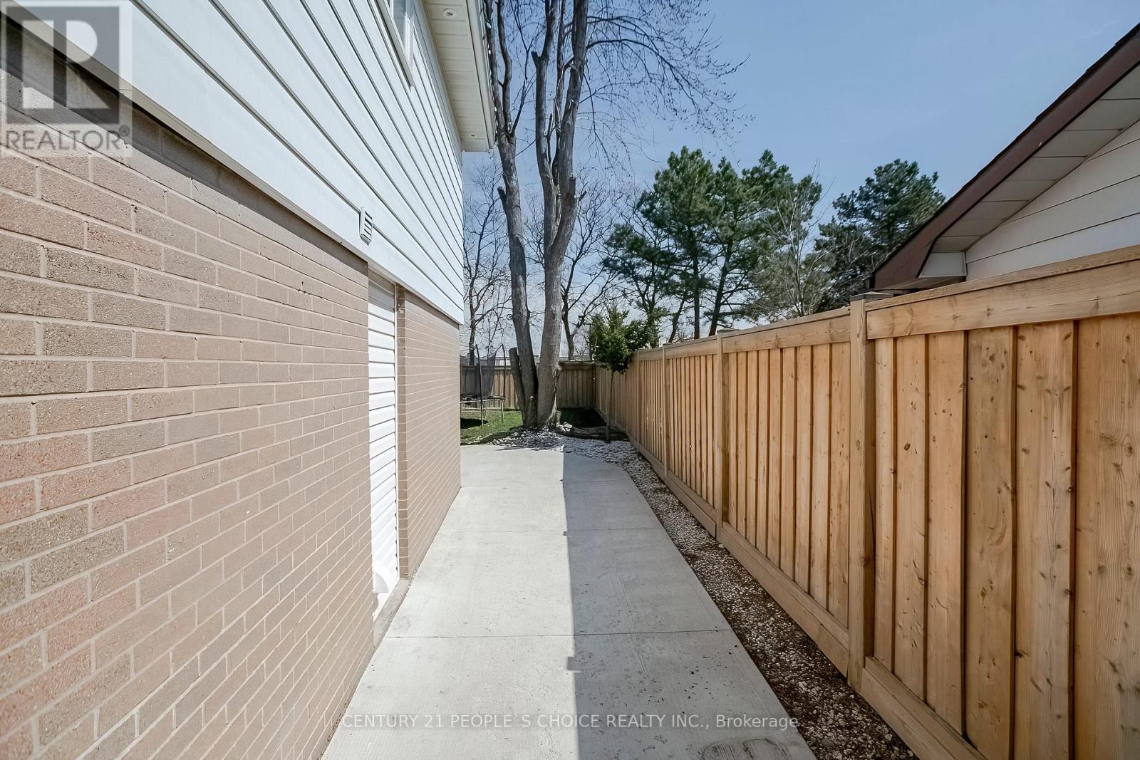 380 Bartley Bull Parkway, Brampton, Ontario  L6W 2L8 - Photo 43 - W12559264