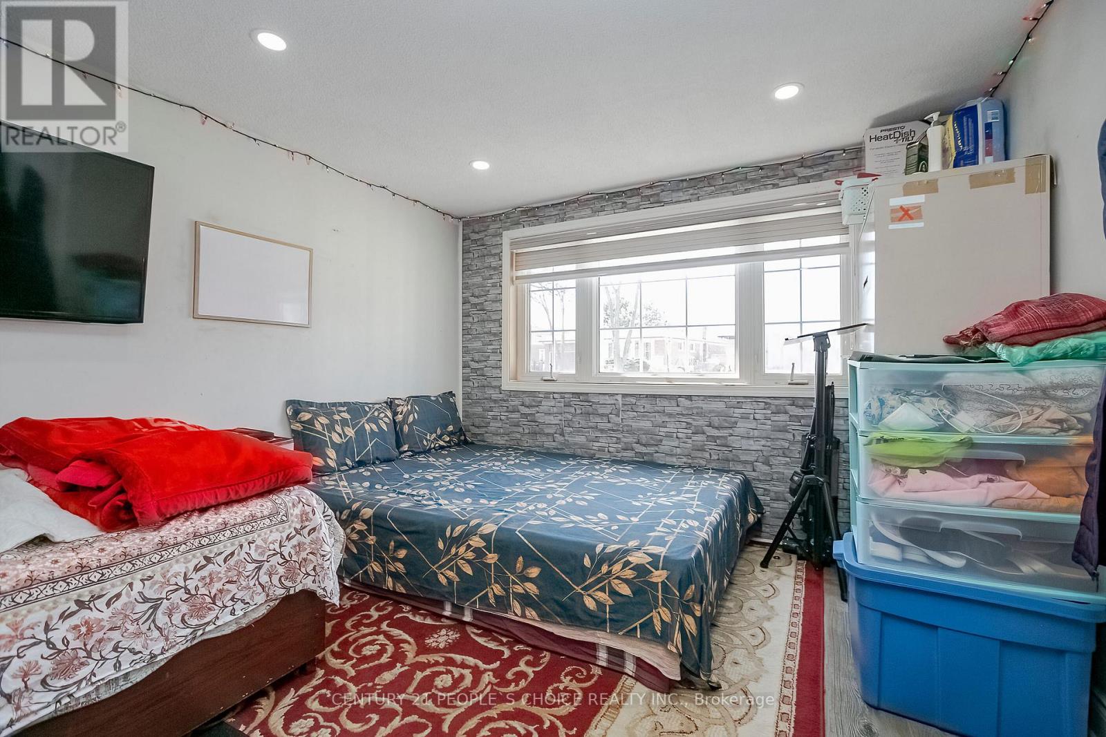 380 Bartley Bull Parkway, Brampton, Ontario  L6W 2L8 - Photo 5 - W12559264