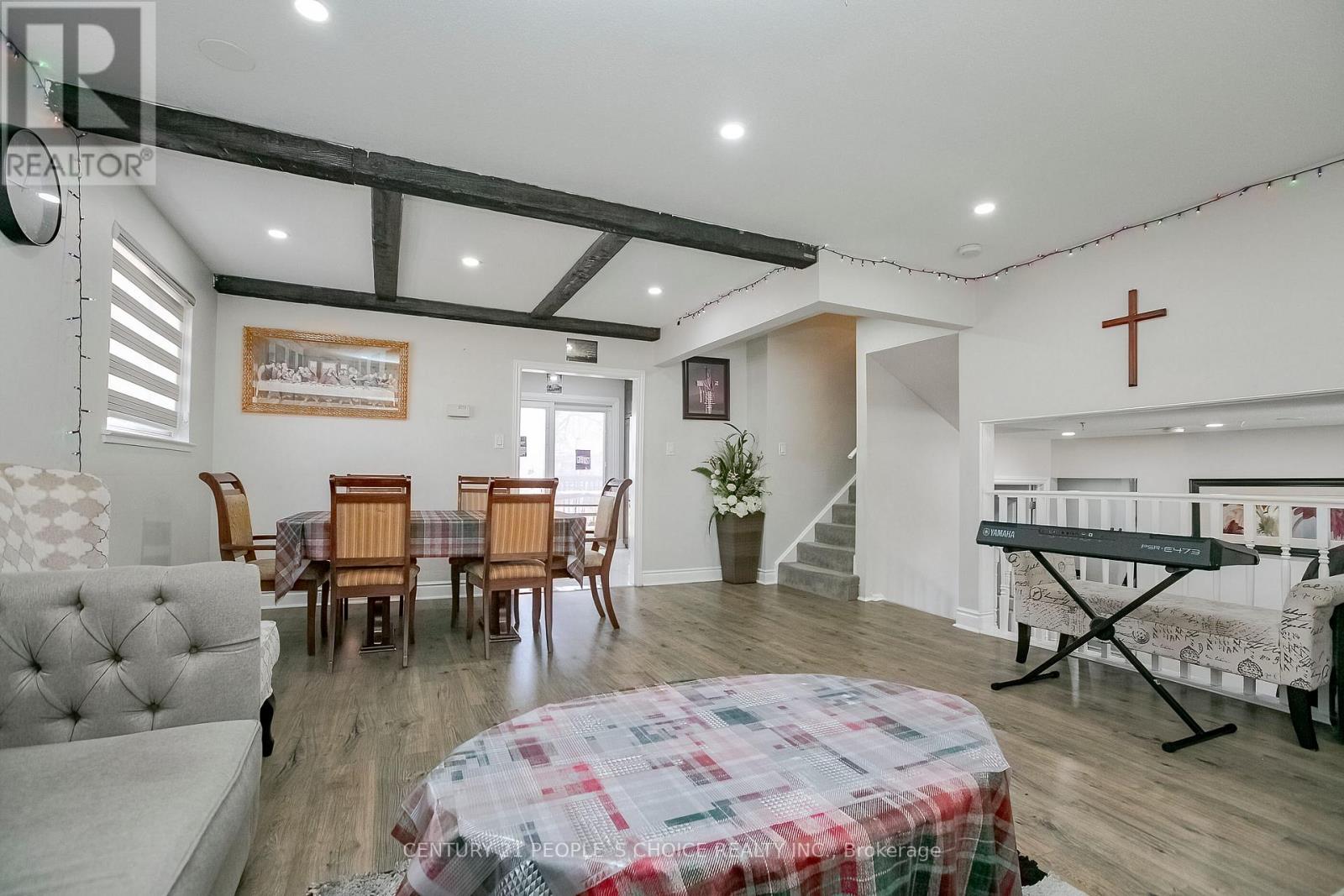 380 Bartley Bull Parkway, Brampton, Ontario  L6W 2L8 - Photo 9 - W12559264