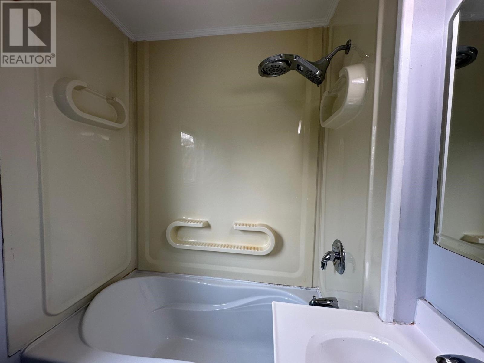 18 Elizabeth Ave, Terrace Bay, Ontario  P0T 2W0 - Photo 14 - TB252159