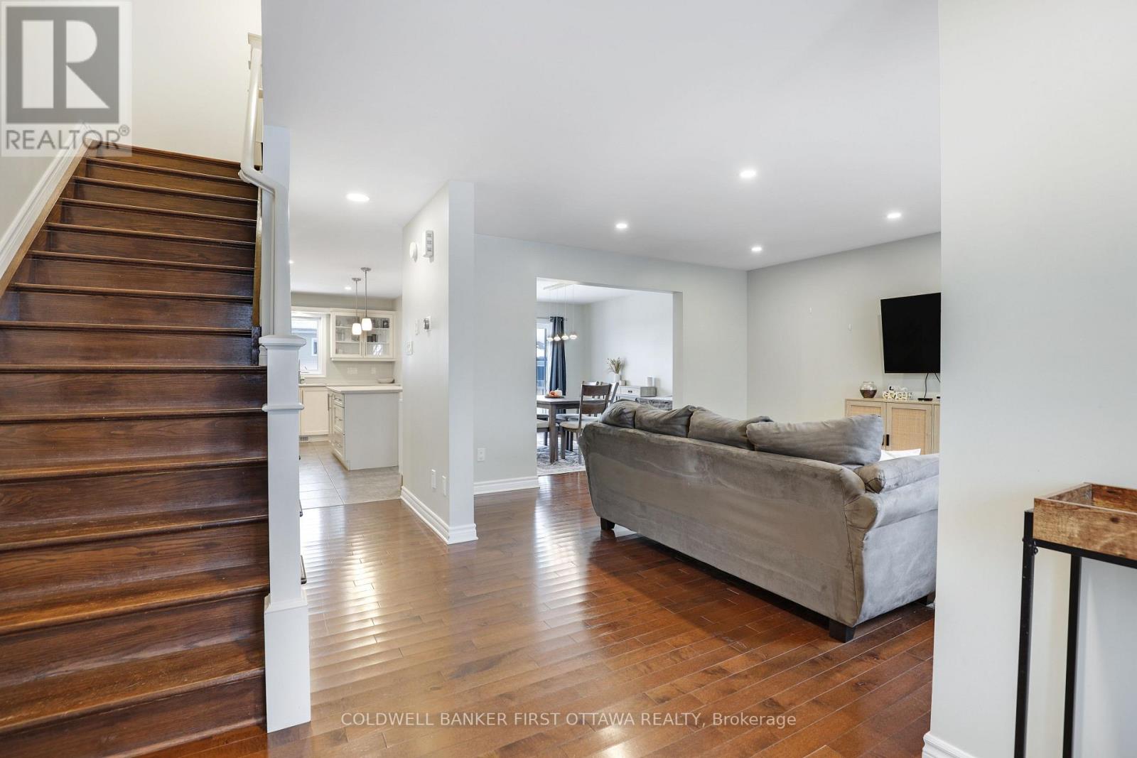 21 Constantineau Street, The Nation, Ontario  K0A 2M0 - Photo 3 - X12559346