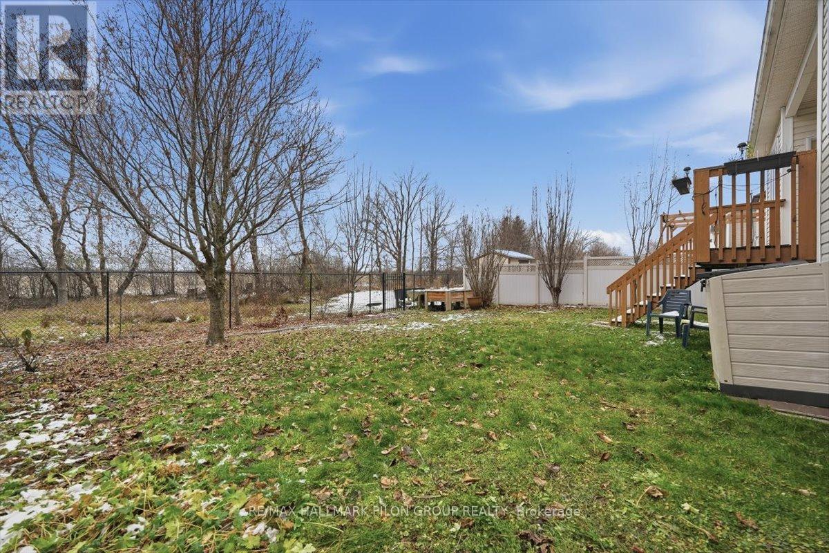188 Whispering Winds Way, Ottawa, Ontario  K1W 0B5 - Photo 17 - X12559426