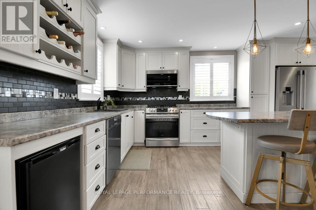 5583 Manotick Main Street, Ottawa, Ontario  K4M 1A9 - Photo 14 - X12559470