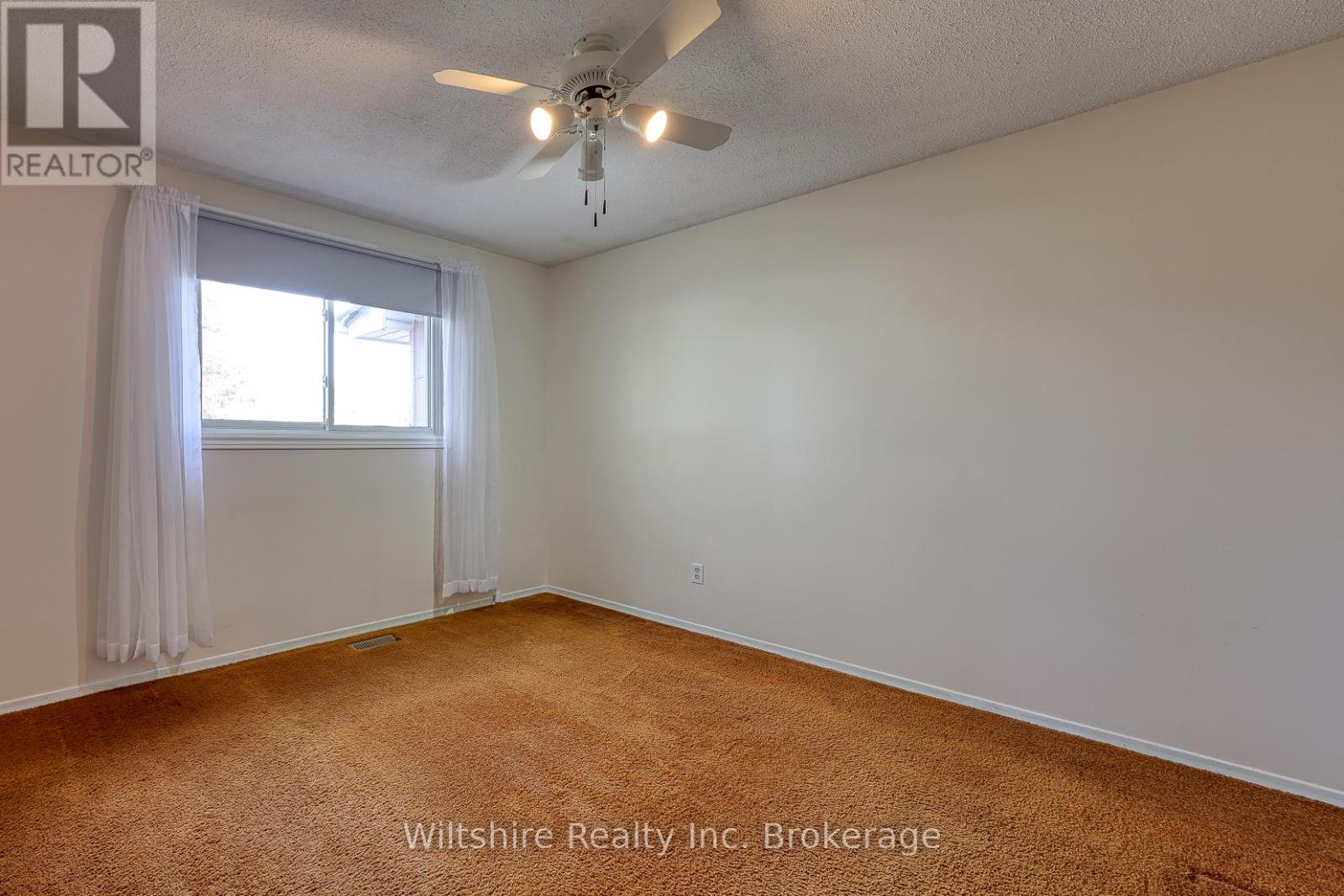 22 Centennial Avenue, Tillsonburg, Ontario  N4G 4R6 - Photo 19 - X12559404