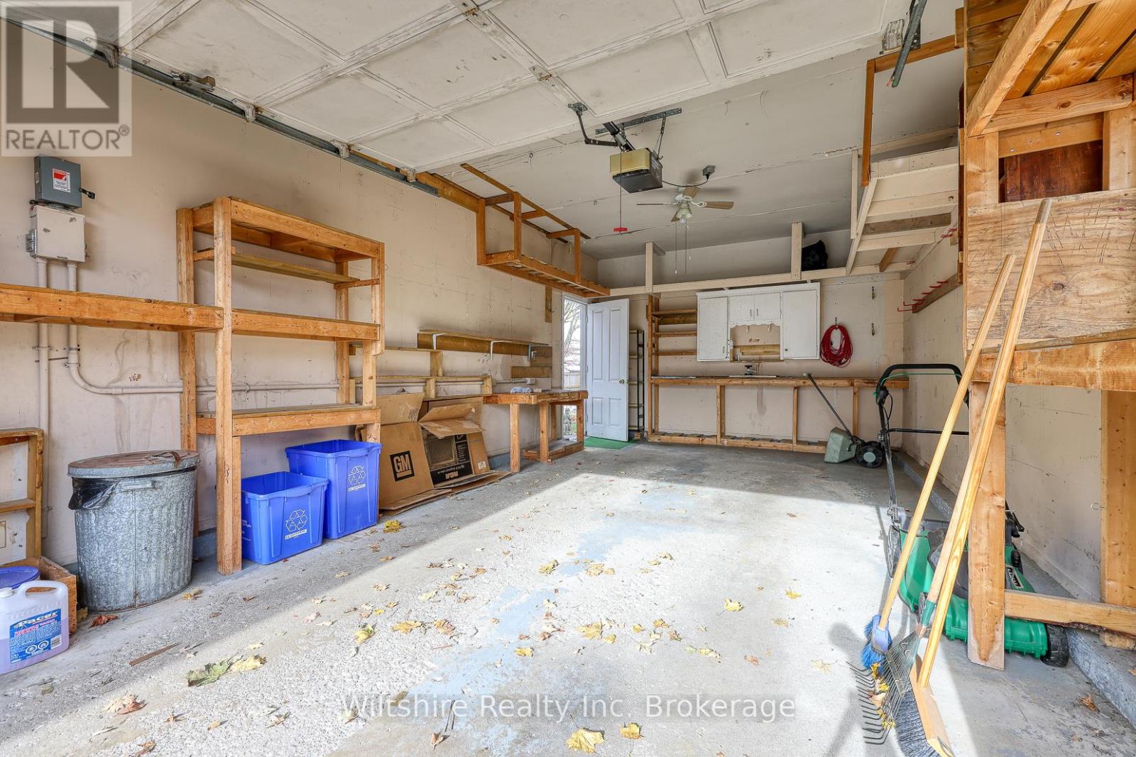 22 Centennial Avenue, Tillsonburg, Ontario  N4G 4R6 - Photo 26 - X12559404