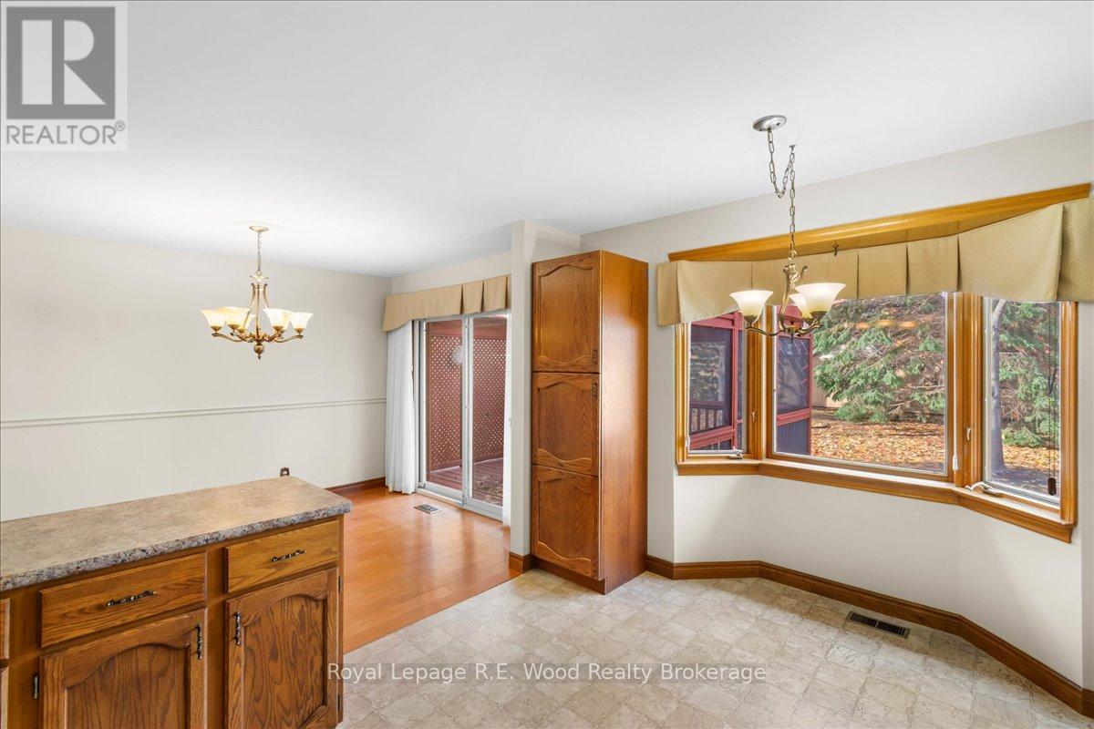 4 Christopher Court, Tillsonburg, Ontario  N4G 4W5 - Photo 13 - X12559508