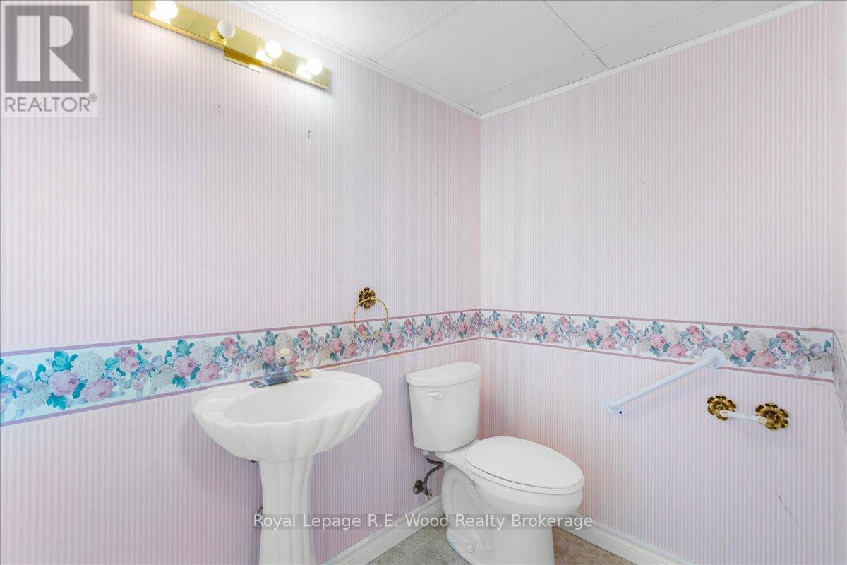 4 Christopher Court, Tillsonburg, Ontario  N4G 4W5 - Photo 30 - X12559508