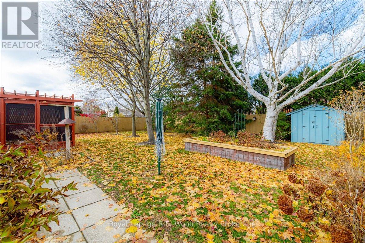 4 Christopher Court, Tillsonburg, Ontario  N4G 4W5 - Photo 38 - X12559508