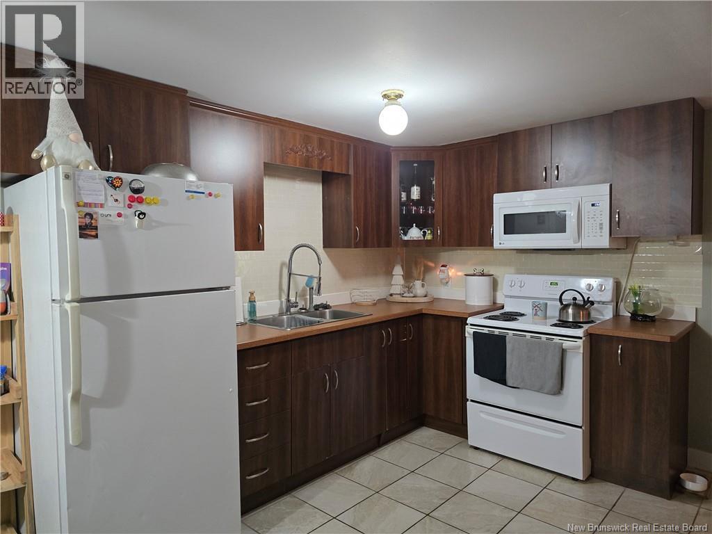 242 Foulem, Beresford, New Brunswick  E8K 1N3 - Photo 20 - NB130365