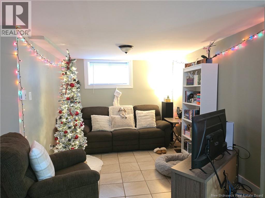 242 Foulem, Beresford, New Brunswick  E8K 1N3 - Photo 21 - NB130365