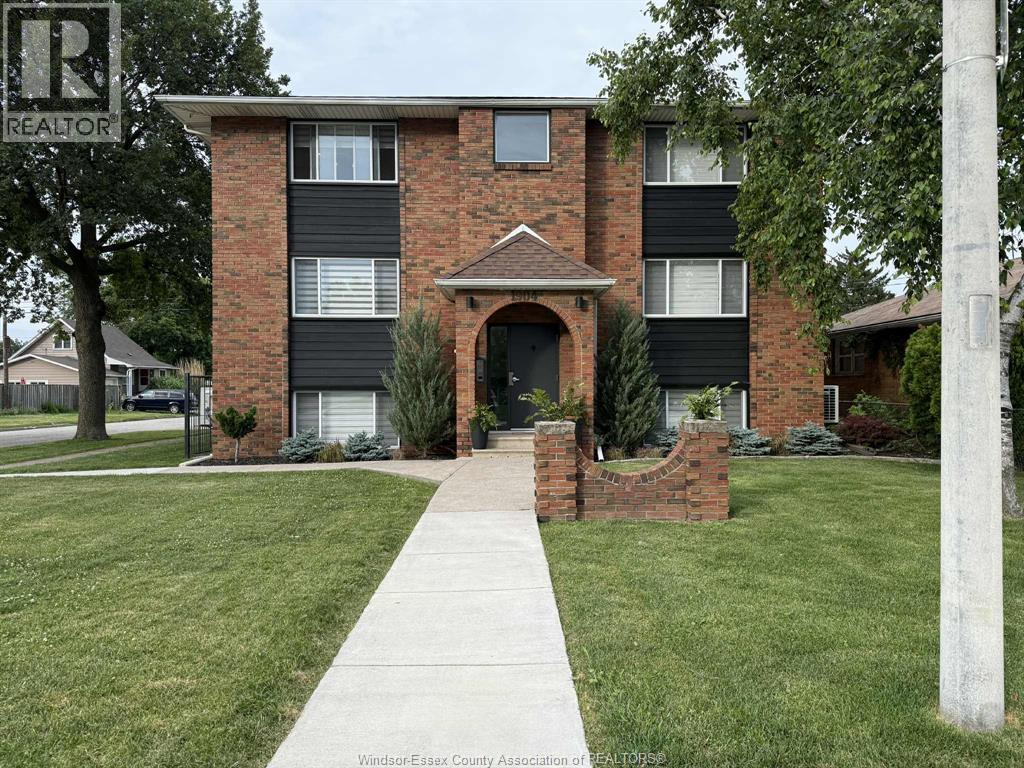 MLS# 25029116: 1904 Olive Unit# 4, Windsor, Canada