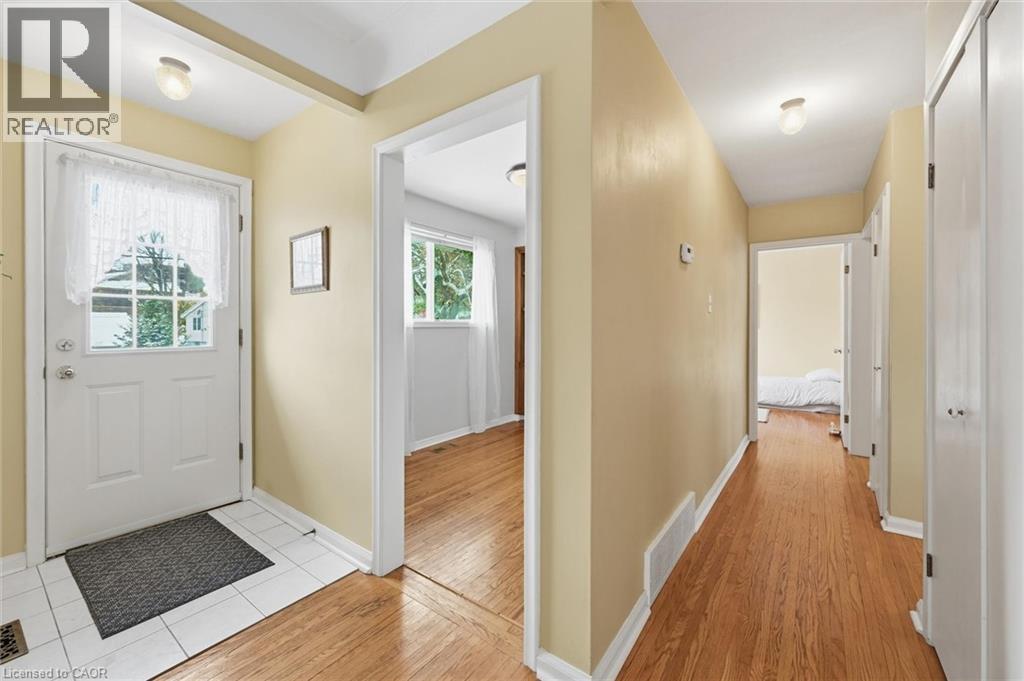 75 Flamboro Street, Waterdown, Ontario  L0R 2H0 - Photo 4 - 40788601