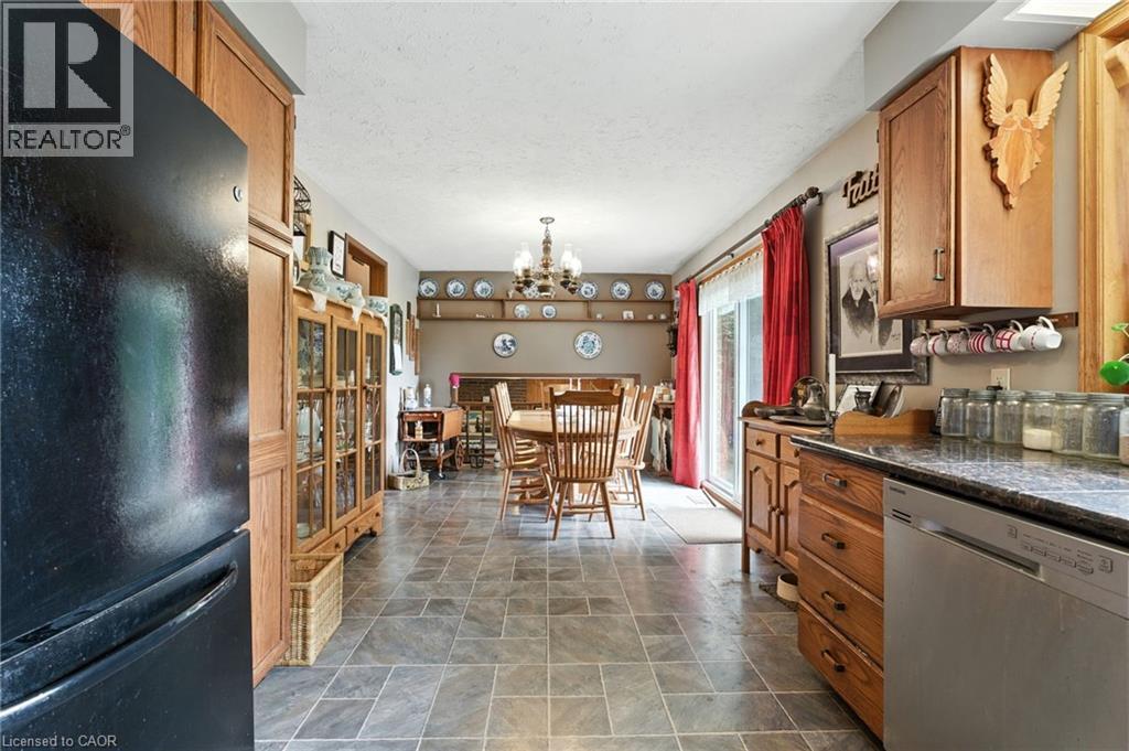 6101 Walkers Line, Burlington, Ontario  L7M 0R2 - Photo 10 - 40763738