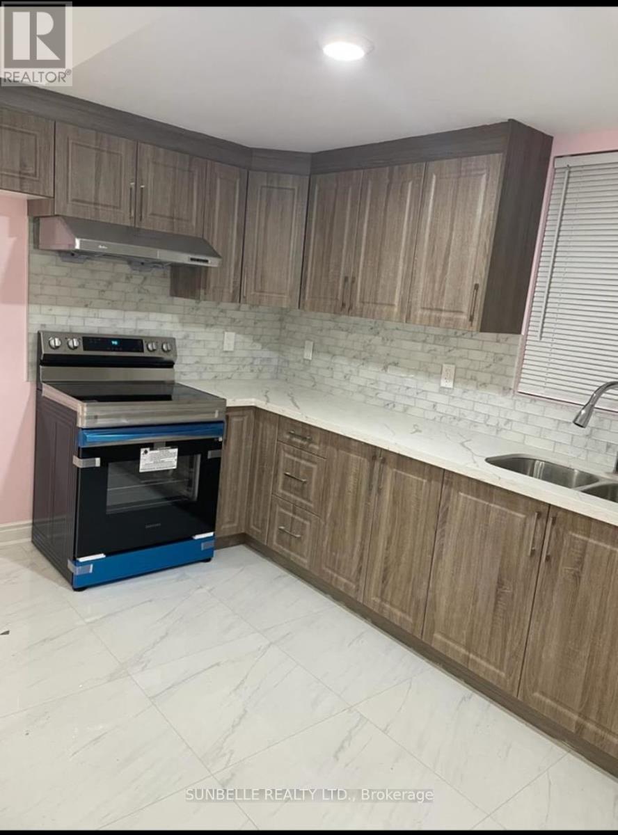 Basement - 26 Senwood Street, Brampton, Ontario  L7A 3S5 - Photo 14 - W12558070