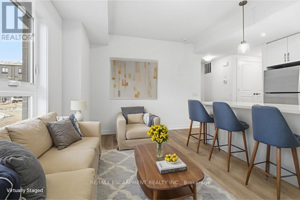 29 - 70 Kenesky Drive, Hamilton, Ontario  L8B 2A9 - Photo 5 - X12556238