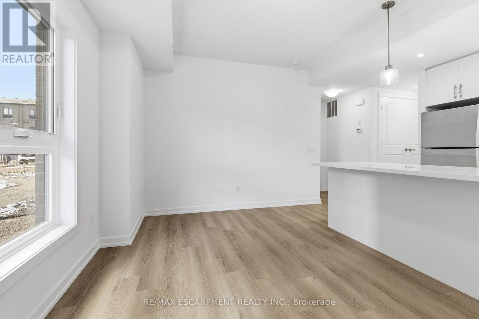 29 - 70 Kenesky Drive, Hamilton, Ontario  L8B 2A9 - Photo 7 - X12556238