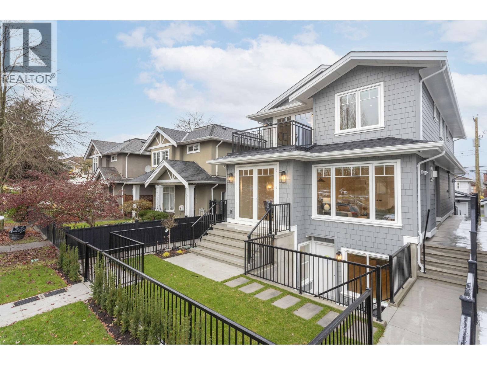 1 4313 ALBERT STREET, Burnaby, British Columbia