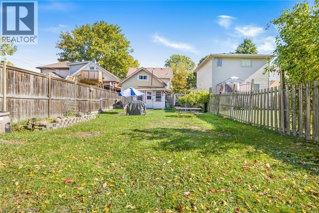 9 Superior Street, Brantford, Ontario  N3S 2J9 - Photo 14 - 40789297