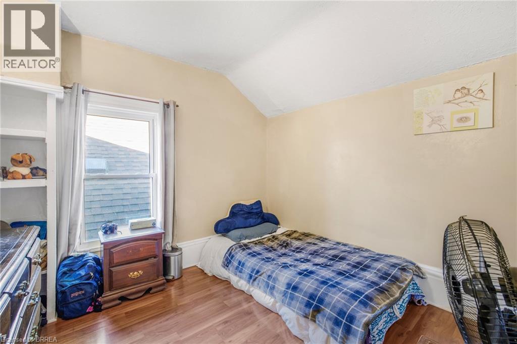 9 Superior Street, Brantford, Ontario  N3S 2J9 - Photo 9 - 40789297