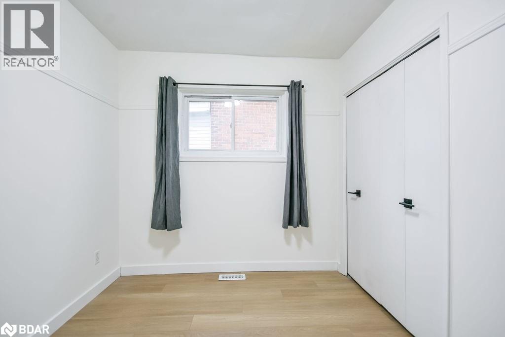 44 Parkside Drive, Barrie, Ontario  L4N 1W9 - Photo 10 - 40786368