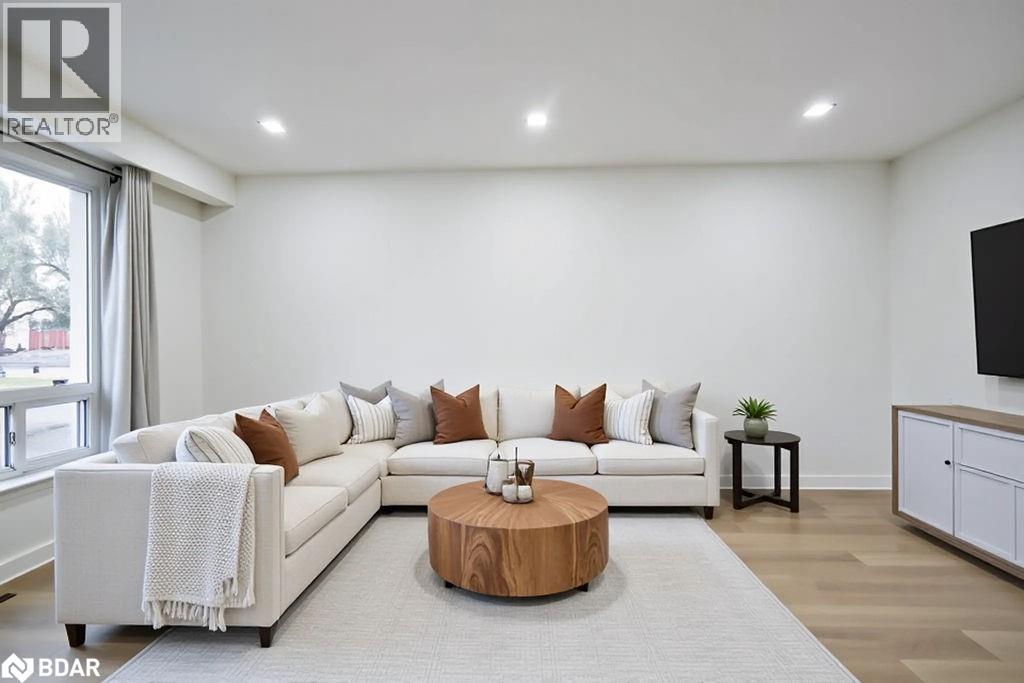 44 Parkside Drive, Barrie, Ontario  L4N 1W9 - Photo 6 - 40786368