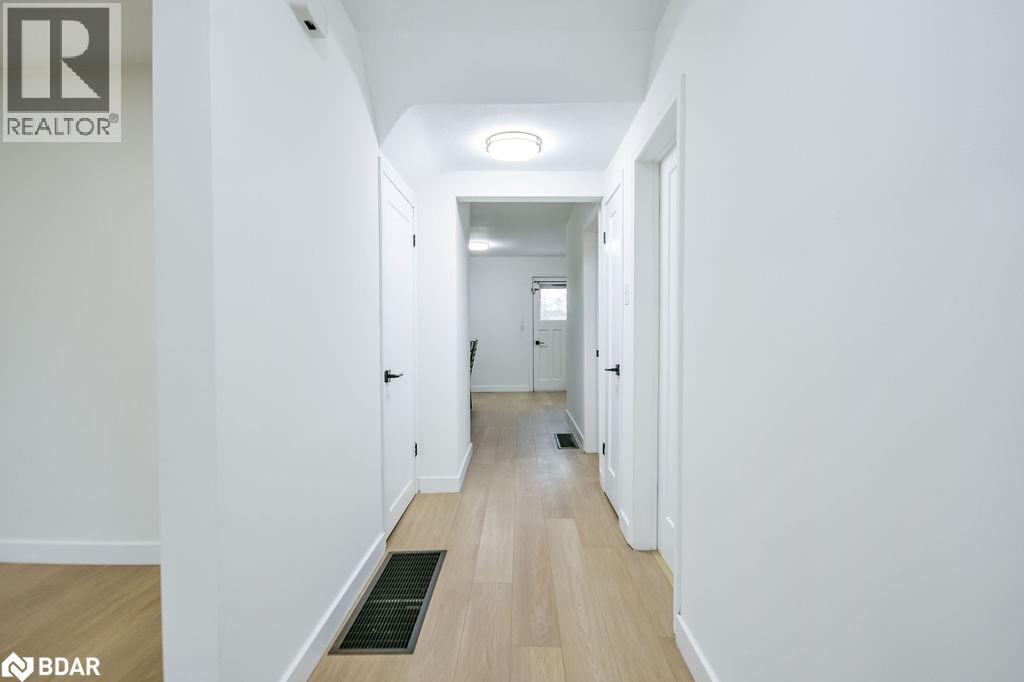 44 Parkside Drive, Barrie, Ontario  L4N 1W9 - Photo 9 - 40786368