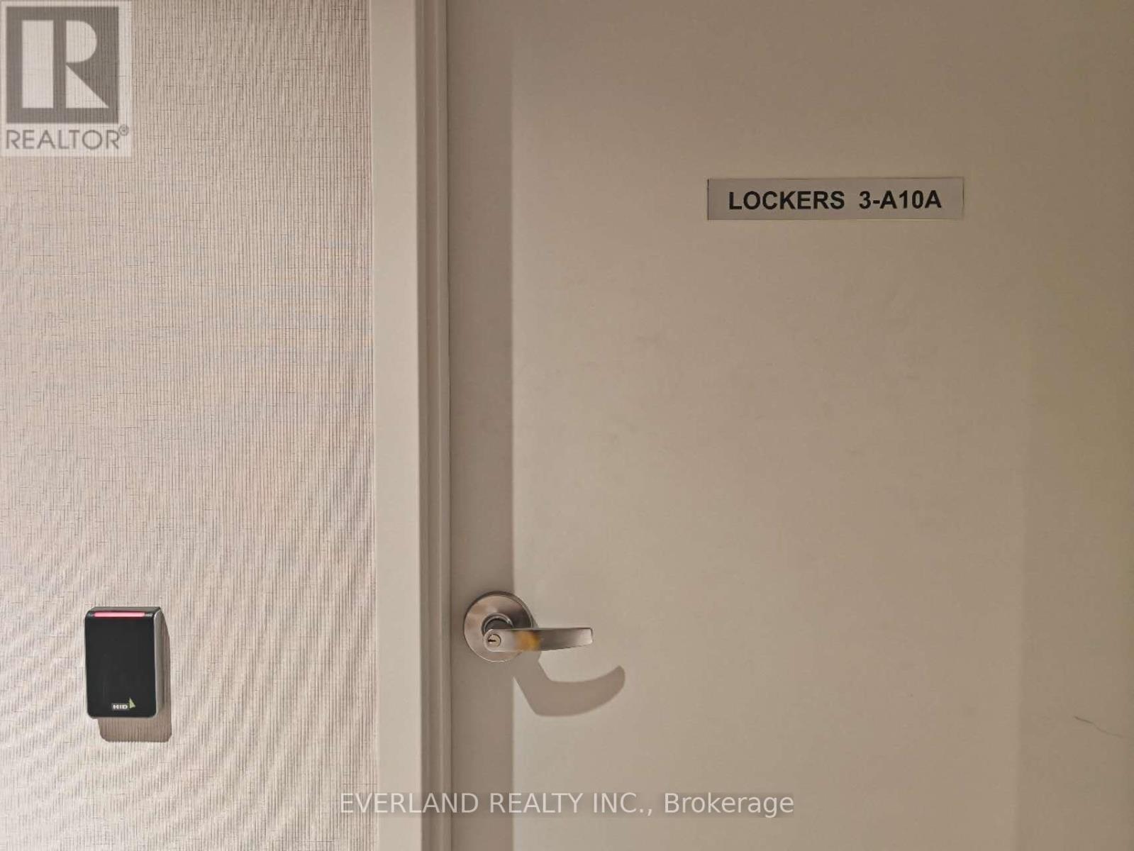 1109 - 395 Square One Drive, Mississauga, Ontario  L5B 0P6 - Photo 17 - W12557146