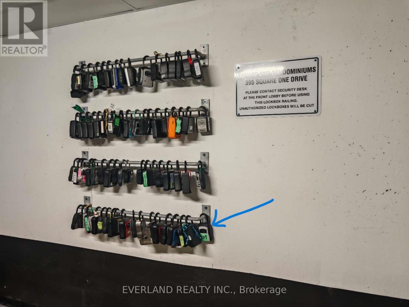 1109 - 395 Square One Drive, Mississauga, Ontario  L5B 0P6 - Photo 21 - W12557146