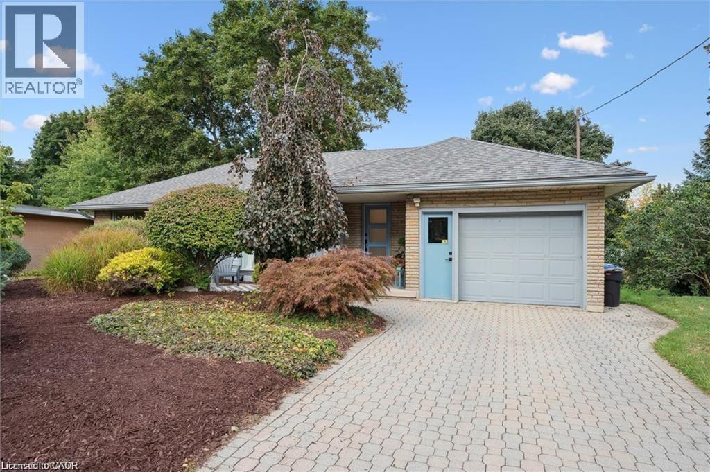 272 Hartwood Place, Kitchener, Ontario  N2H 6B5 - Photo 1 - 40788330