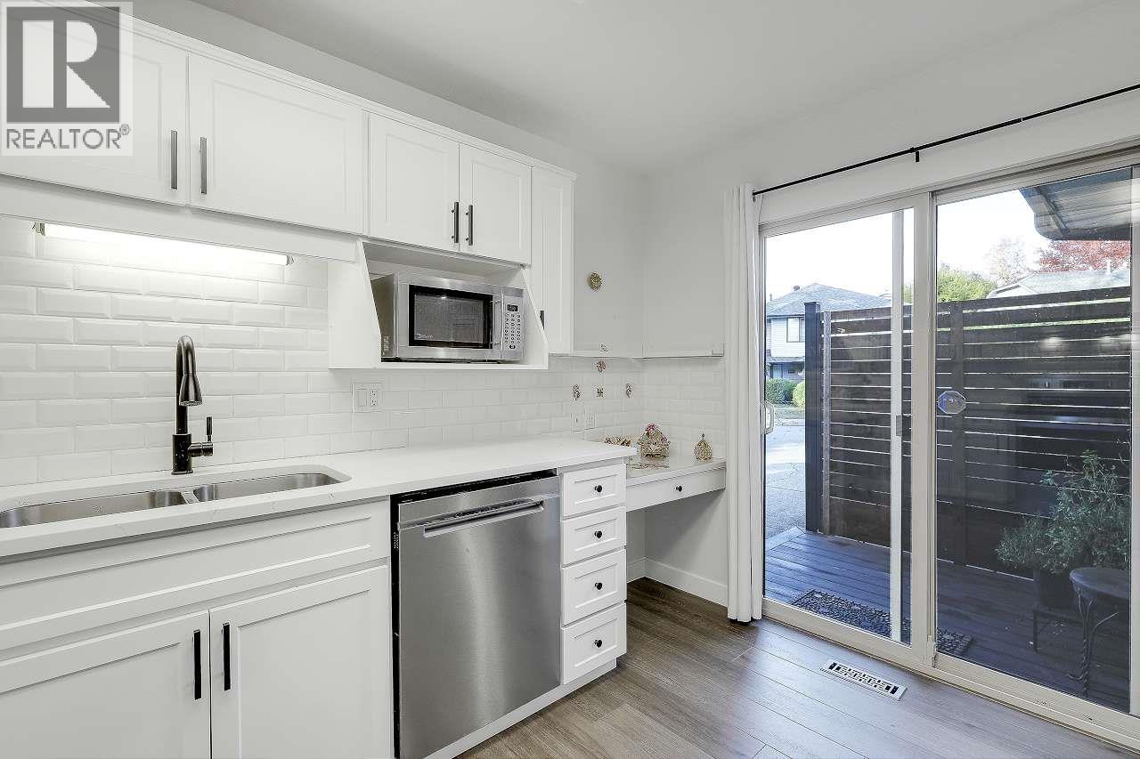 19358 Cusick Crescent, Pitt Meadows, British Columbia  V3Y 2M9 - Photo 14 - R3067773