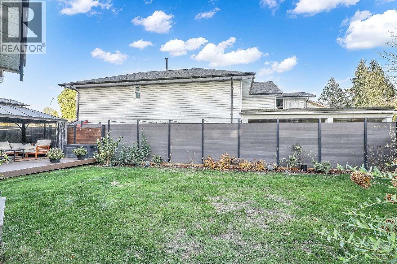 19358 Cusick Crescent, Pitt Meadows, British Columbia  V3Y 2M9 - Photo 30 - R3067773