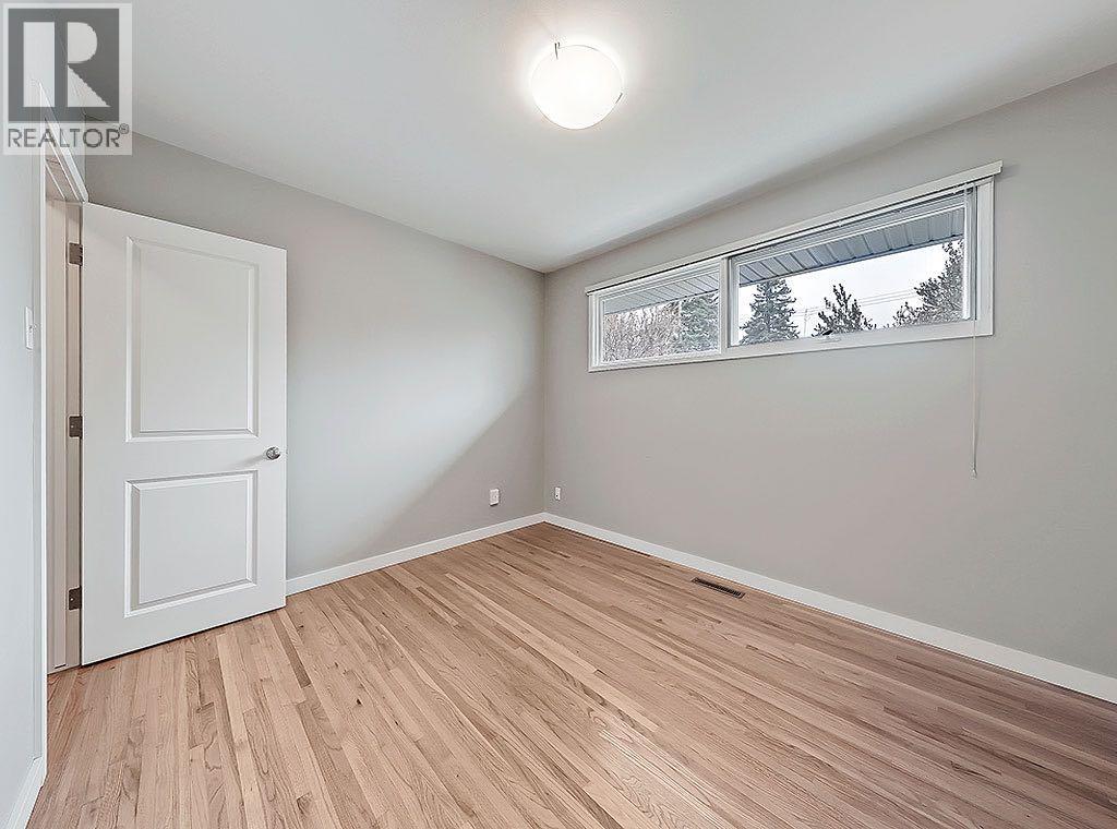 56 Glenpatrick Drive Sw, Calgary, Alberta  T3E 4L6 - Photo 10 - A2270072