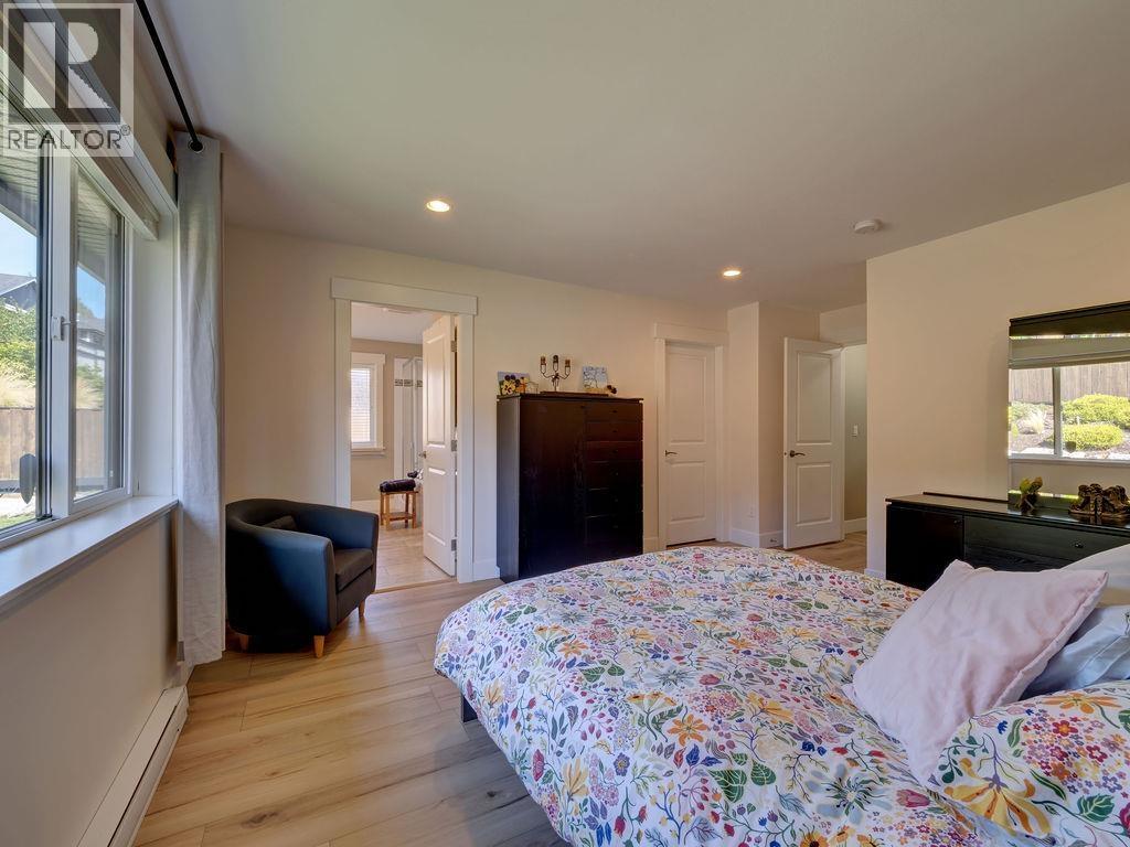 5537 Peregrine Crescent, Sechelt, British Columbia  V7Z 0V5 - Photo 36 - R3062230