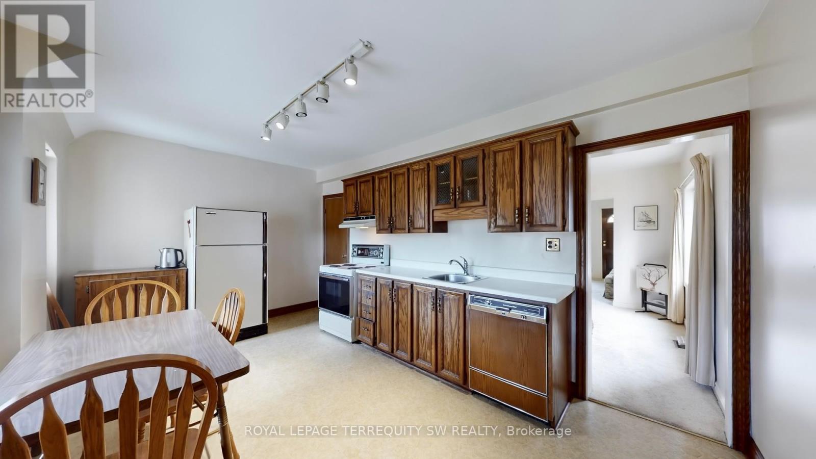 56 Petman Avenue, Toronto, Ontario  M4S 2S8 - Photo 19 - C12559328